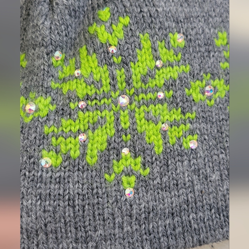 Snowflake Beanie - Picture 3 of 3